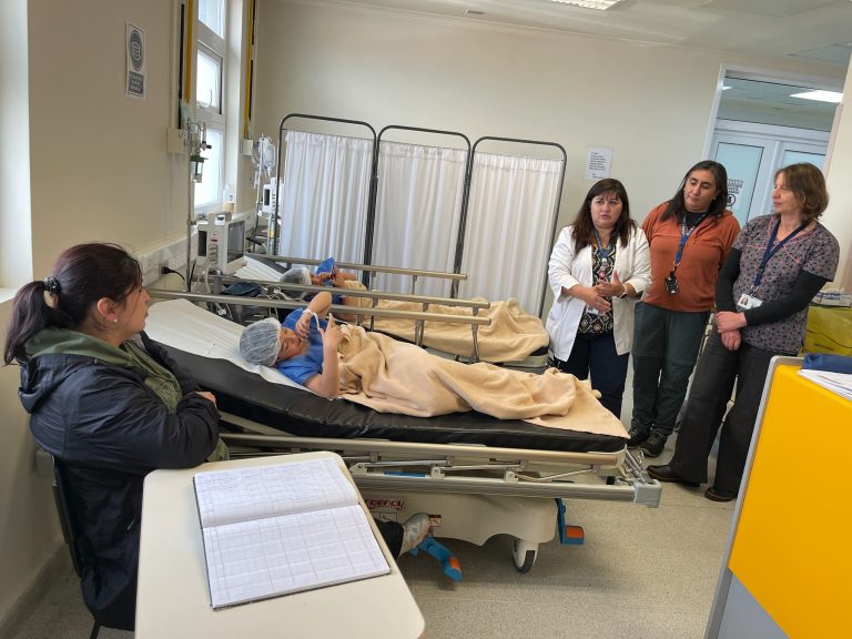 Red asistencial del Servicio de Salud Los Ríos articula esfuerzo conjunto con actores públicos y privados para resolver lista de espera quirúrgica infantil en Panguipulli